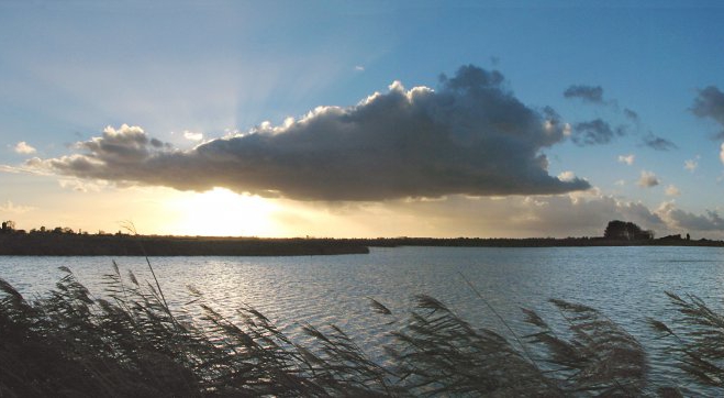 Oudkerkstermeer (Murk) bij Aldtsjerk - novemberzon 16:12 uur (2 nov 2006) 