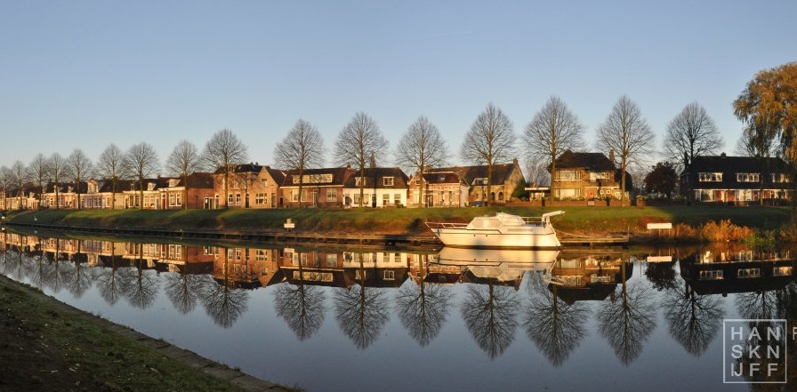 Zuiderbolwerk Dokkum in spiegeling (15 nov '12) 